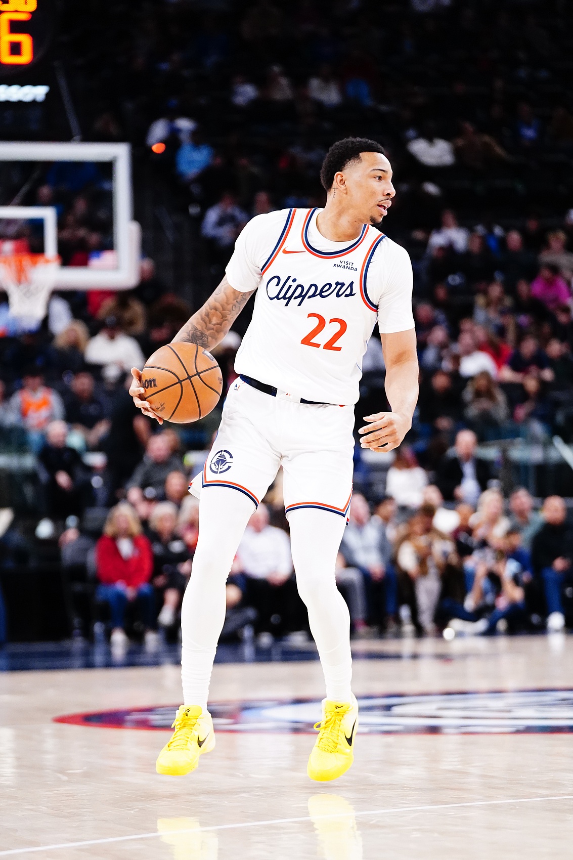 乔丹·米勒近8场场均14.5分3.6板2.5助1.5断 命中率54/38/80%